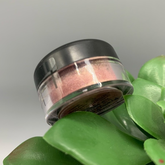 Pretty Petal Pigment - Picture 2 of 3